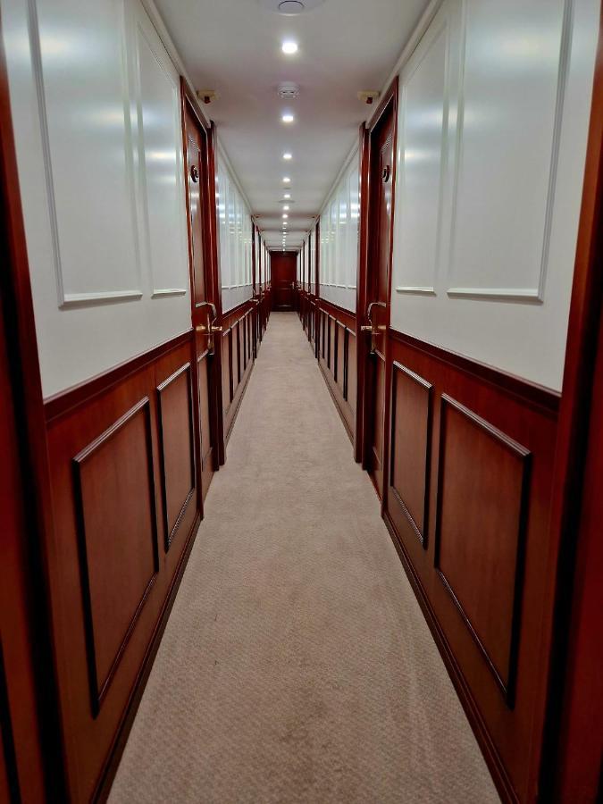 Costa Do Sal Hotel Boat Lounge Авейру Экстерьер фото
